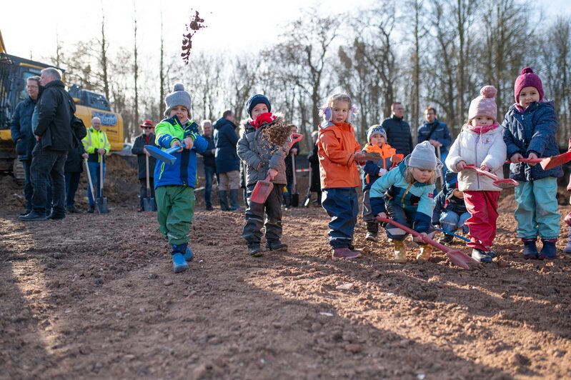 Die Kids der Kita Burgwichtel freuen sich schon darauf, demnächst im Neubau zu spielen.