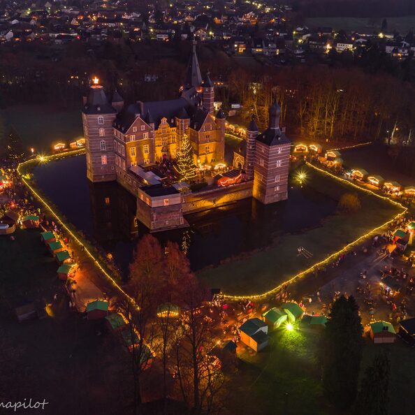 Weihnachgsmarkt Schloss Merode.