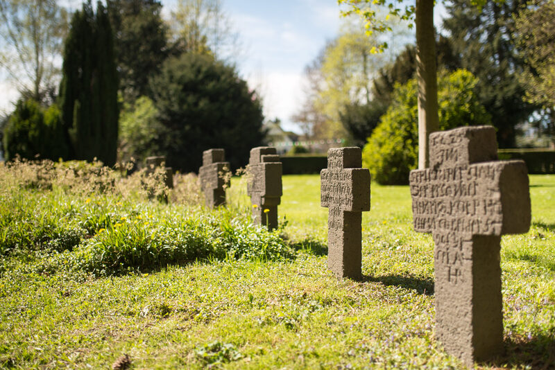 Gleuel, alter Friedhof Kreuze