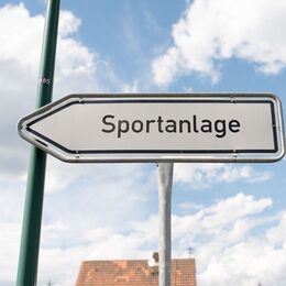 Foto Schild Sportanlage